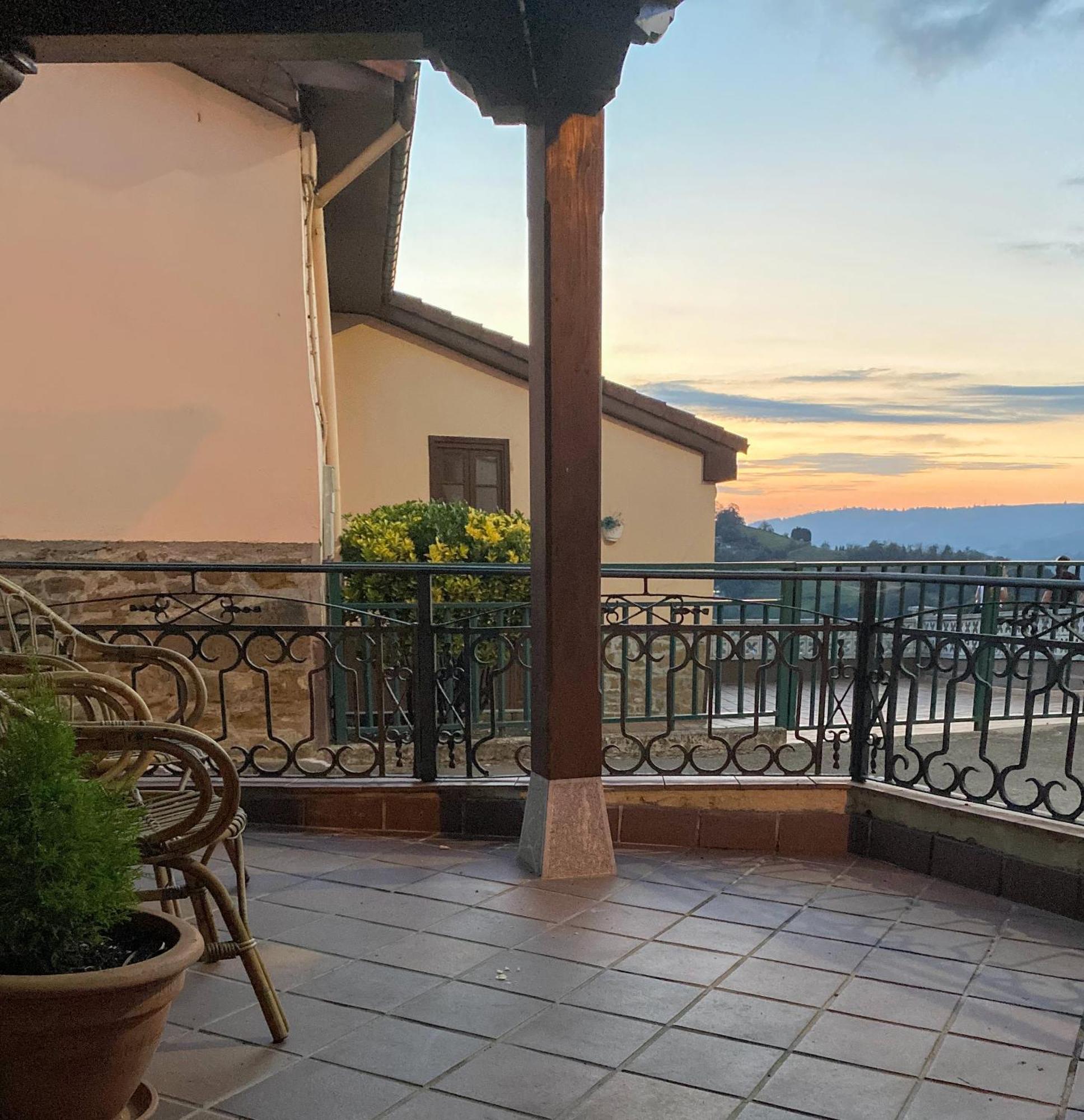 Casa Riola Villa San Martin del Rey Aurelio Exterior photo